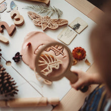 Load image into Gallery viewer, Kids Eco Dough Cutters-Cicada and Shell