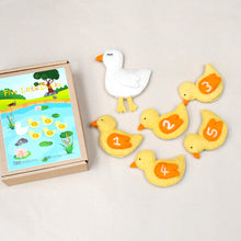 Load image into Gallery viewer, Five Little Ducks Finger Puppet Set