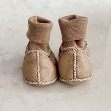 Load image into Gallery viewer, Sheepskin Booties