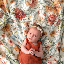 Load image into Gallery viewer, baby-girl-laying-on-floral-baby-blanket